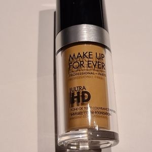Make up forever foundation